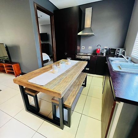 Tredenham Boutique Hotel Bloemfontein Exterior photo A kitchen in a hotel
