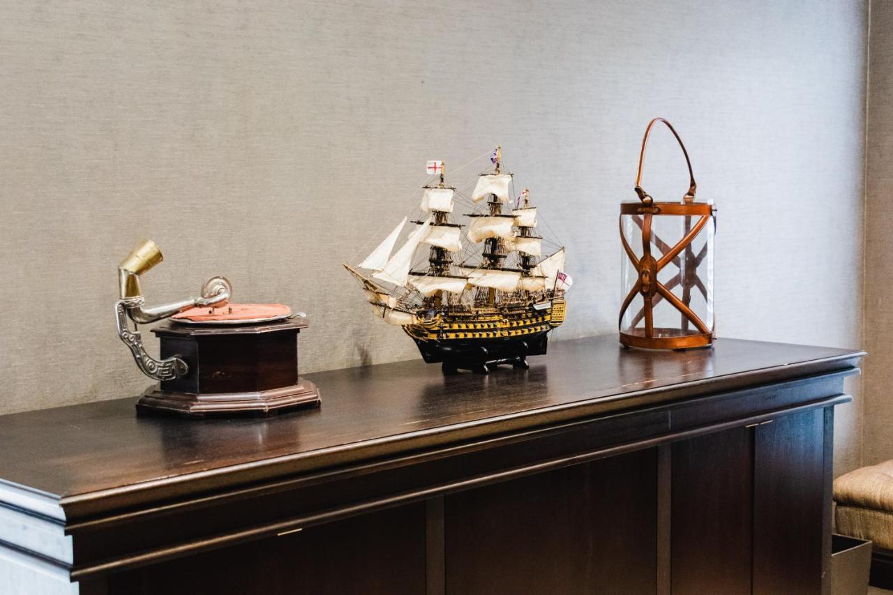 Tredenham Boutique Hotel Bloemfontein Exterior photo A model of the USS Constitution